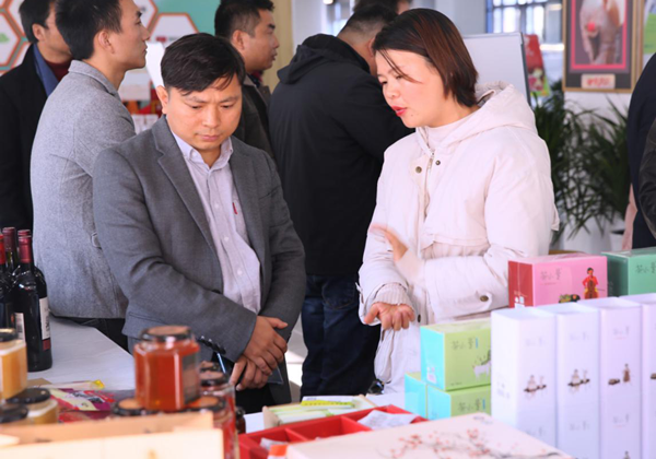  惠農(nóng)網與楊淩農(nóng)科(kē)強強聯合，助力西(xī)北(běi)優質農(nóng)産品走向全國(guó)