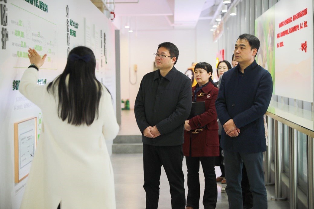 長(cháng)沙市(shì)芙蓉區(qū)委常委、組織部部長(cháng)劉克剛一(yī)行(xíng)走訪惠農(nóng)網調研人(rén)才工(gōng)作(zuò)